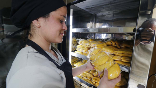 En busca de la mejor empanada de Manizales