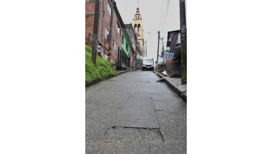 En el barrio El Carmen de Manizales, calles sin atención