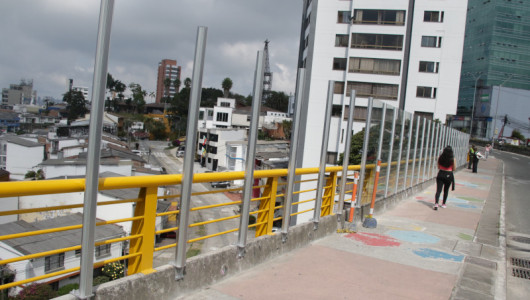 Esperan vidrios para acabar estructura en el puente Vizcaya de Manizales
