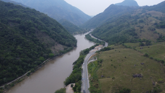 Corredor del Pacífico, "un canal de Panamá por tierra": así van las tres concesiones