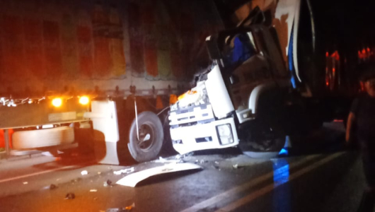 Vía Manizales-Medellín: El choque fue grave, no hubo víctimas