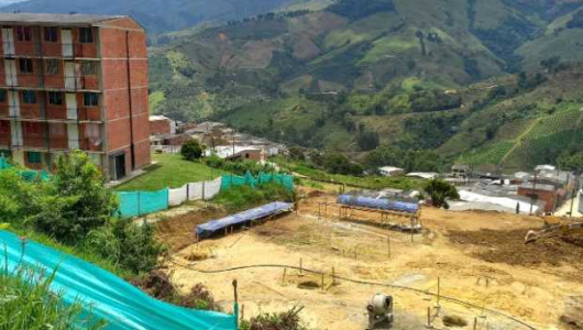 En Pácora (Caldas) atacaron con cuchillo a ingeniera de obras de colegio