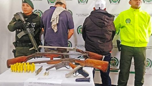 En Belén de Umbría capturan a dos hombres dedicados a la comercialización armamento 