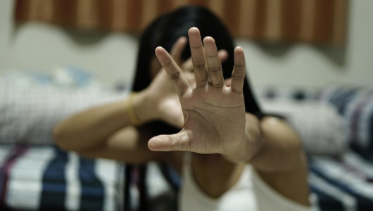 Reyes secuestró a su pareja y la amenazó de muerte en la Galería de Manizales