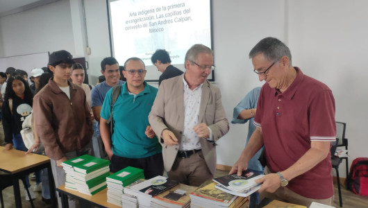 Donación cuantiosa: editorial lanzó 480 "carnadas" en U. de Caldas para difundir historia