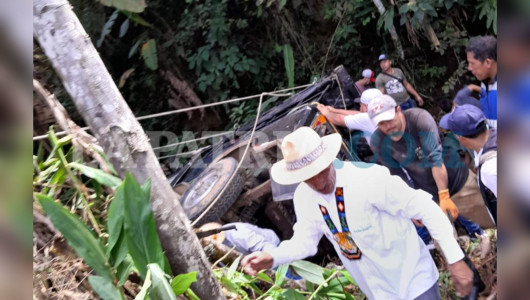 Campero con estudiantes y docentes se fue por abismo en Riosucio