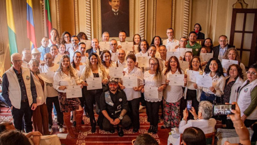 62 personas de Caldas se certifican con el Sena como gestoras de paz 