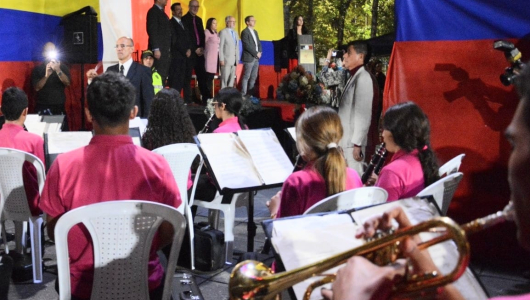 Francia se toma la cultura y la economía en Colombia