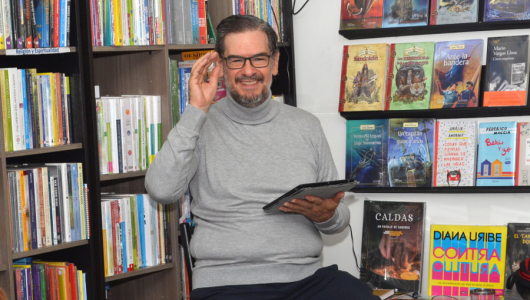 Escritor caldense ganó Premio Nacional de Historia: conozca su libro