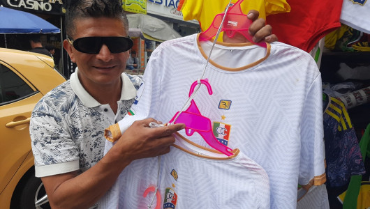 Once Caldas, el escudo del comercio en Manizales: ¿cuánto creció la venta de camisetas?