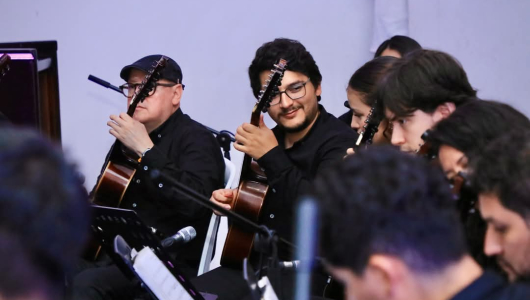 Estudiantinas Regionales van por Colombia interpretando música colombiana: Manizales la escuchó en el Centro