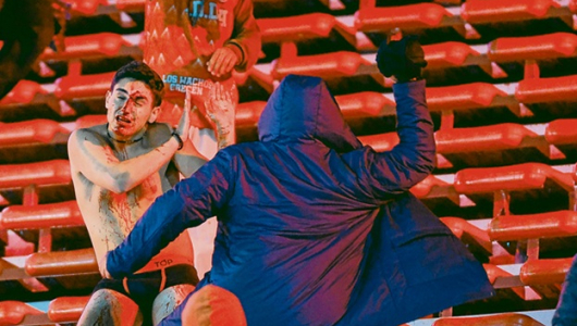 Incidentes en Independiente - Universidad de Chile sacuden el fútbol sudamericano