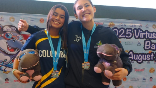 Paranadadora caldense logra medalla de plata en el Campeonato Mundial en Tailandia