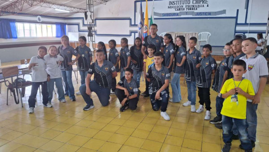 Estudiantes viajaron entre montañas de Caldas para llegar a torneo de ajedrez en Manizales: 5 lograron medalla