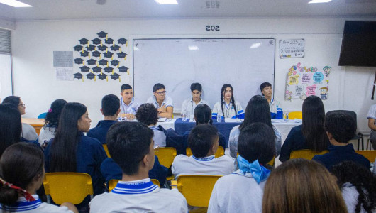 Uso de la Inteligencia Artificial y sus implicaciones, un debate que llega a este colegio de Manizales 
