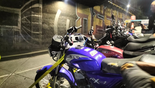 En Noche de Brujas cogieron a 3 borrachos en moto en Manizales e impusieron 110 comparendos