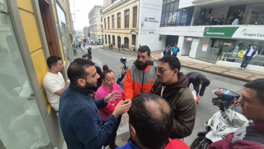Video: repartidores de Rappi protestan en Manizales y exigen incremento en tarifa base 