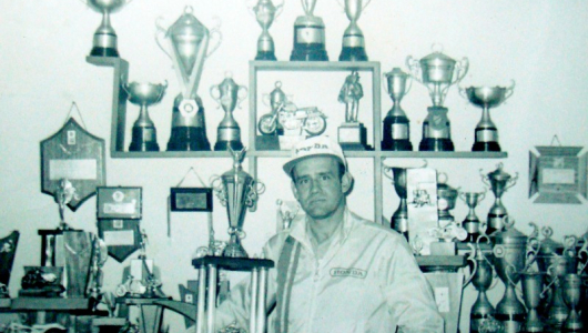 Adiós a un pionero del motociclismo colombiano, estas fueron algunas de sus hazañas