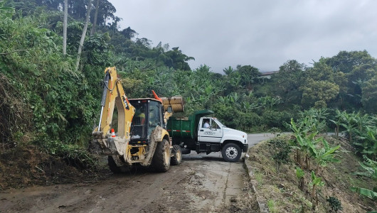 Oriente de Caldas, con cero derrumbes ante avance con maquinaria amarilla: este es el balance