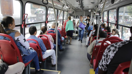 Por muerte de adulto mayor tras caer de colectivo en Manizales, familia recibe indemnización