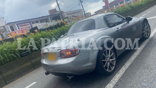 Vehículo particular se chocó en avenida de Manizales, su conductor presentó grado 3 de alcoholemia