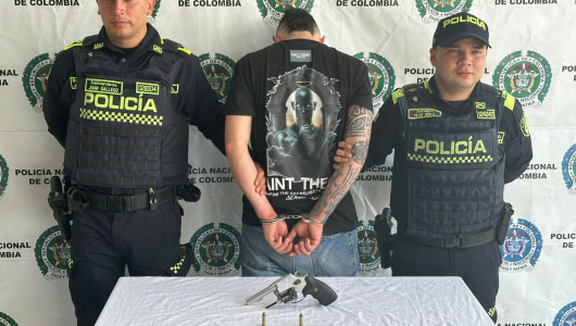 Un hombre se enfrentó a la Policía con arma de fuego en el Centrosur de Caldas: fue capturado