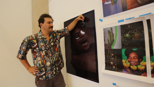 "El pez muere por la boca", la exposición de Santiago Escobar-Jaramillo que llega al Centro Rogelio Salmona