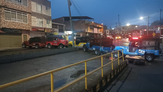 Se levanta el paro de camperos en la Abuela de Caldas: desbloquean vías de ingreso al municipio tras acuerdos