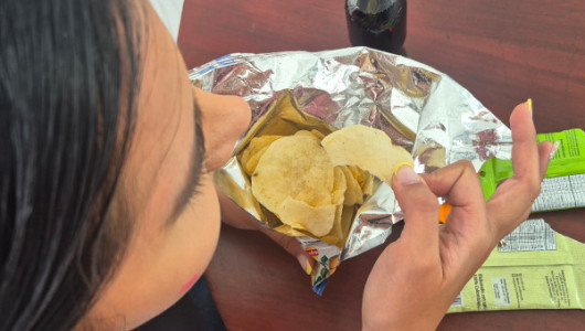 Descubra cómo el hambre emocional afecta su salud, conozca las estrategias para superarlo