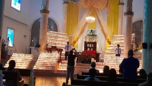 El municipio más grande de Caldas se ilumina con cirios: los feligreses viven la Semana Santa