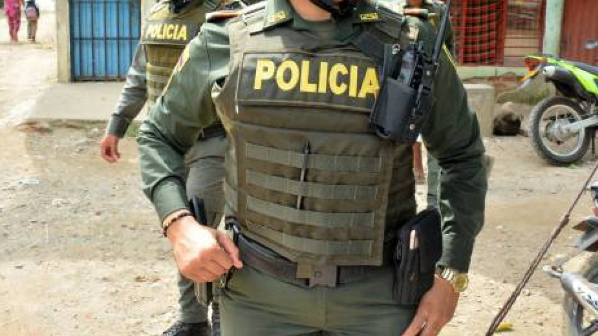 El chaleco salvó a una patrullera.