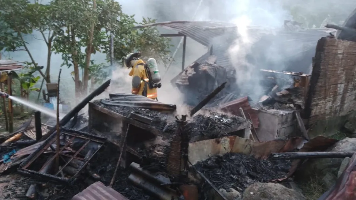 Las llamas no alcanzaron a llegar hasta el sitio donde encontraron el cuerpo de Onésimo Castrillón.