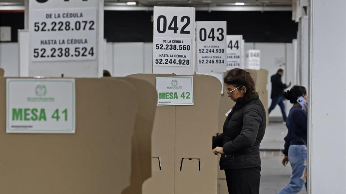 Puesto de votación en Bogotá. 