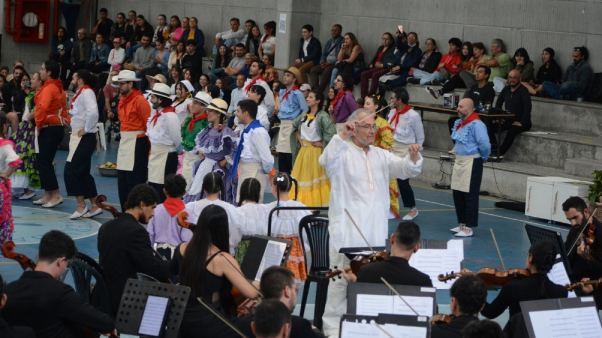 La presentación estuvo acompañada por la Orquesta Sinfónica de Caldas.