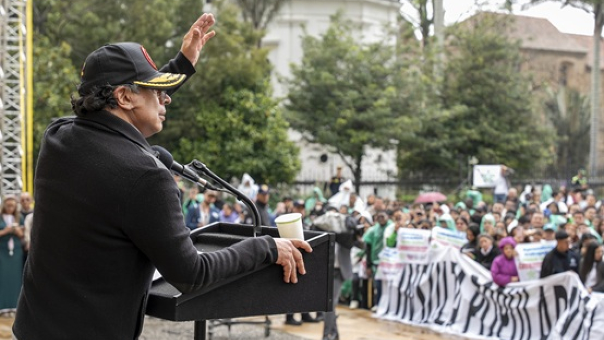 Petro afirmó que en el viaje que hará la próxima semana a Pekín, para participar en el Foro de la Comunidad de Estados Latinoamericanos y Caribeños (Celac) y China, firmará un acuerdo de intención para que el país se sume la iniciativa de las Nuevas Rutas de la Seda.