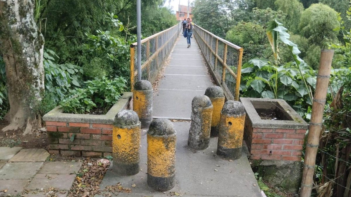 Habitantes del sur de Armenia denuncian riesgo estructural en un puente clave para su movilidad diaria