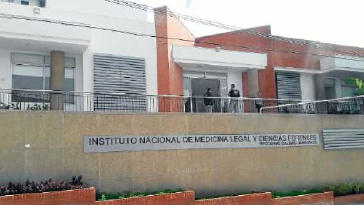 El cadáver correspondería a un hombre y se desconocen las causas de la muerte.