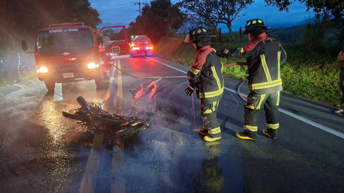 El accidente ocurrió en la madrugada en el sector Hato viejo, en la vía Pereira - La Virginia 