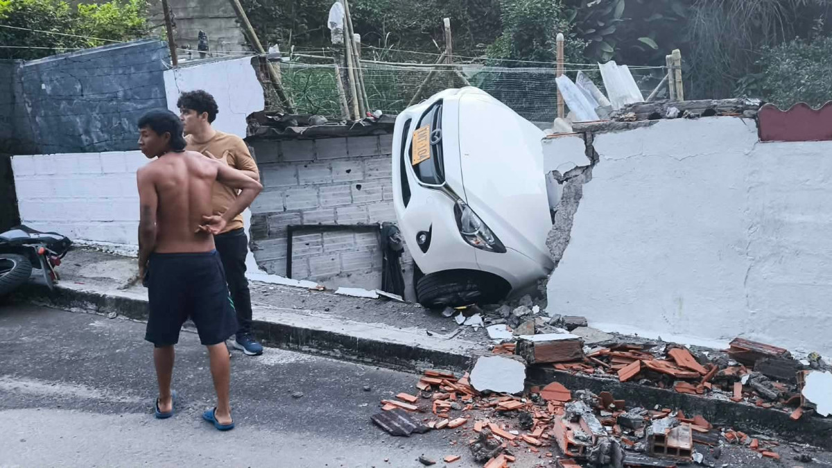 Foto cortesía| Adolfo Tovar | LA PATRIA  El accidente en un barrio del Centrosur de Caldas.