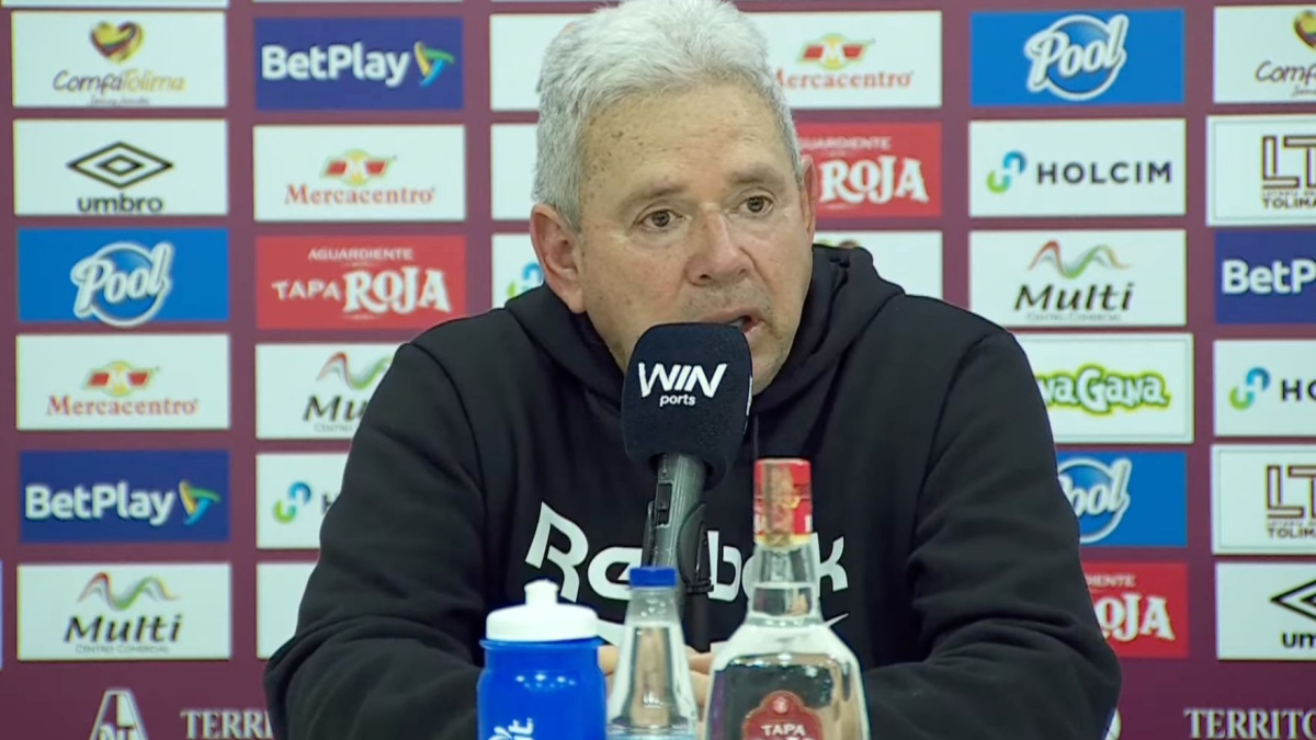 Hernán Darío Herrera analizó la jugada del segundo gol en contra y no entiende porqué salió su jugador del terreno de juego 