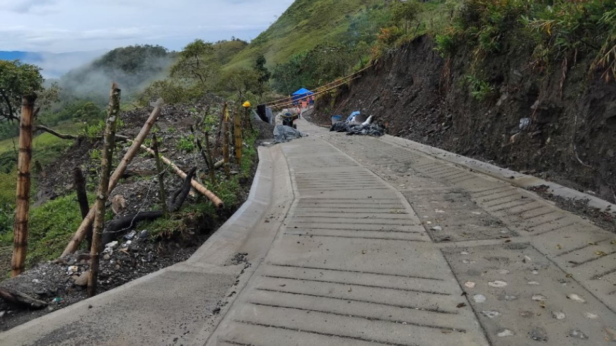 Cerrarán está vía en municipio de Caldas durante esta semana tras obras de placa huella