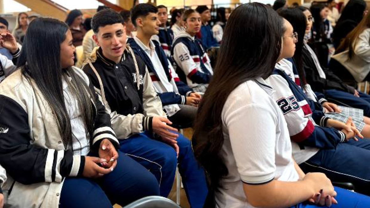 Foto I Alcaldía de Manizales I LA PATRIA  En Manizales se adelantan alianzas público-privadas como estrategia para subir niveles de inglés. Concursos, formaciones para el traabjo, entre otras, forman parte de los planes.