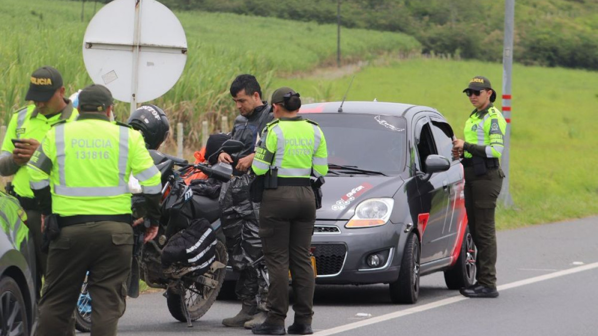 Con relación al comportamiento vial, se movilizaron cerca de 197.665 vehículos en las vías del departamento. 