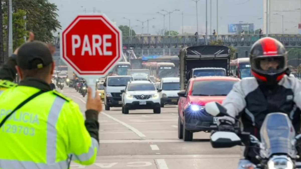 Las autoridades mantienen operativos de control para reducir accidentes y mejorar el comportamiento vial en la ciudad.