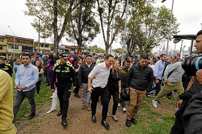 Foto | LA PATRIA Se destrabó la obra del Bulevar de la 19, que busca mejorar la movilidad entre la Plaza Alfonso López y la Universidad de Manizales, luego de los diálogos de la comunidad con la Alcaldía. Importante que se atendieran las sugerencias y que se aceptara la idea de una veeduría para que el temor de que se eternice la obra, tenga control ciudadano.