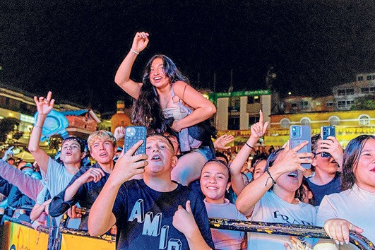 Hoy concluyen varias fiestas en Caldas: las de la Cordialidad, en Manzanares, con la segunda válida de motovelocidad, cabalgata y remate; las de la Municipalización, en La Merced, con válida de motovelocidad y noche de raspa; el Encuentro de Colonias, en Pácora, con cabalgata, despedida de las colonias y fiesta de remate, y las Ferias y fiestas de la Ceiba, en Victoria, con espectáculos musicales.