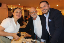 Laura María Vargas Rincón, Henry Gutiérrez Ángel, gobernador de Caldas, y John Jairo Castaño, alcalde de Neira.