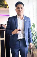 Daniel Albeiro Quema Chitán celebró su título como ingeniero de alimentos.