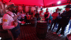 En el Museo del Ron Ramón Badía cuenta cómo emborrachó a satanás