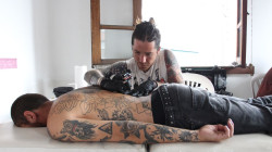 El arte corporal perfora el ambiente cultural en Manizales